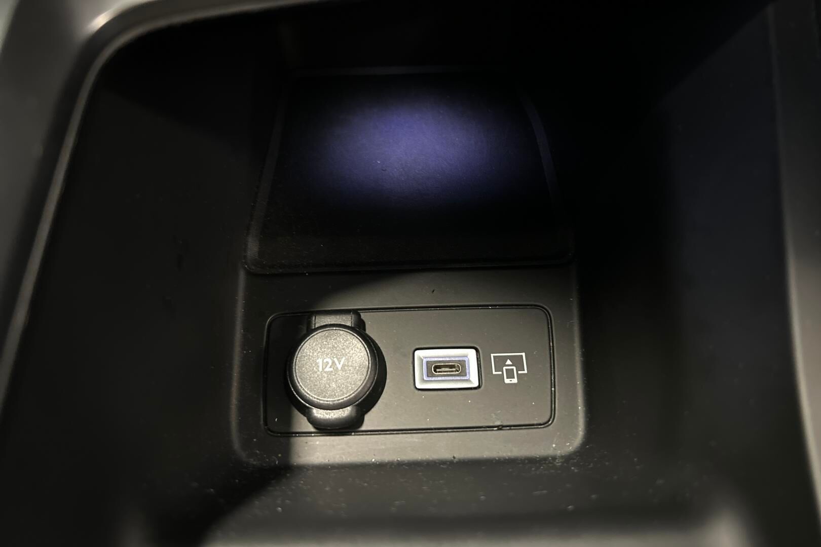 Peugeot 308 iso kuva 34