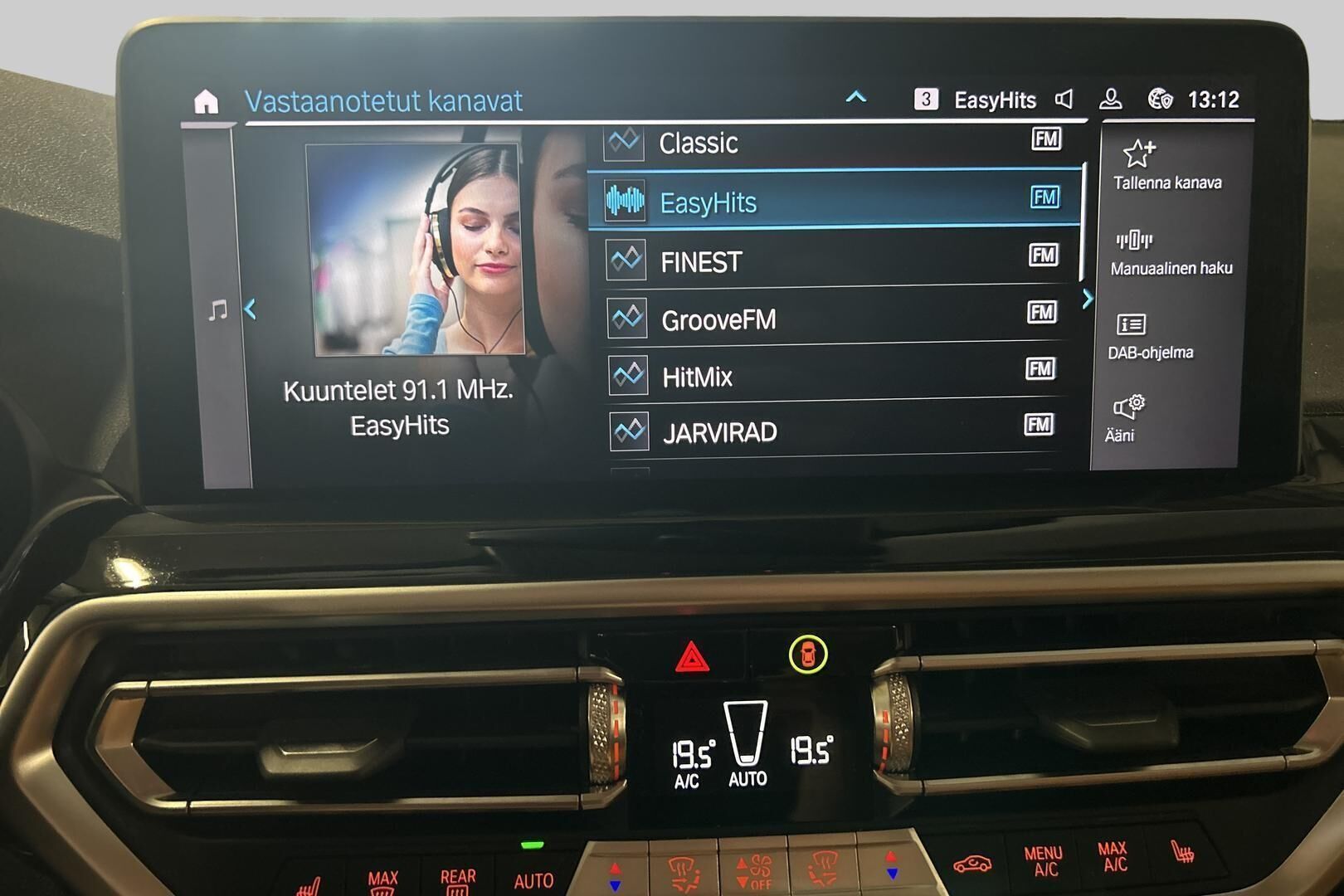 BMW X3 iso kuva 16