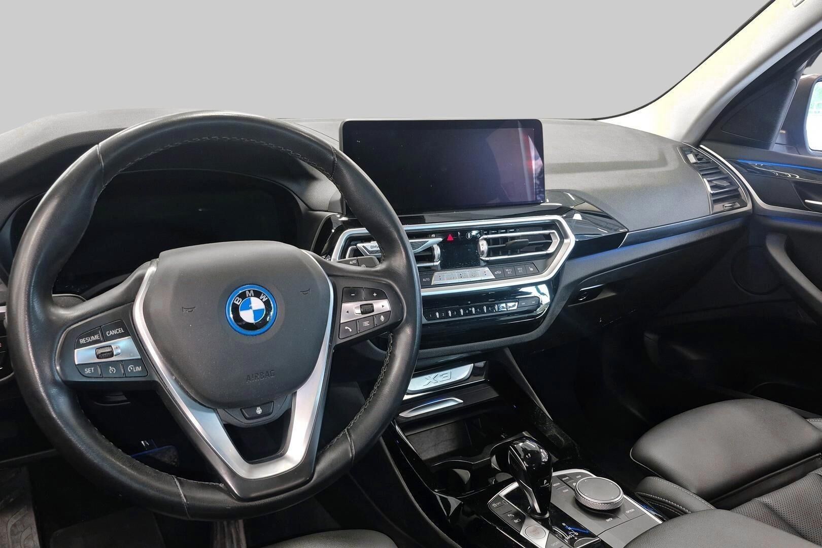 BMW X3 iso kuva 1