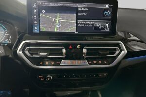 BMW X3 esikatselu 14