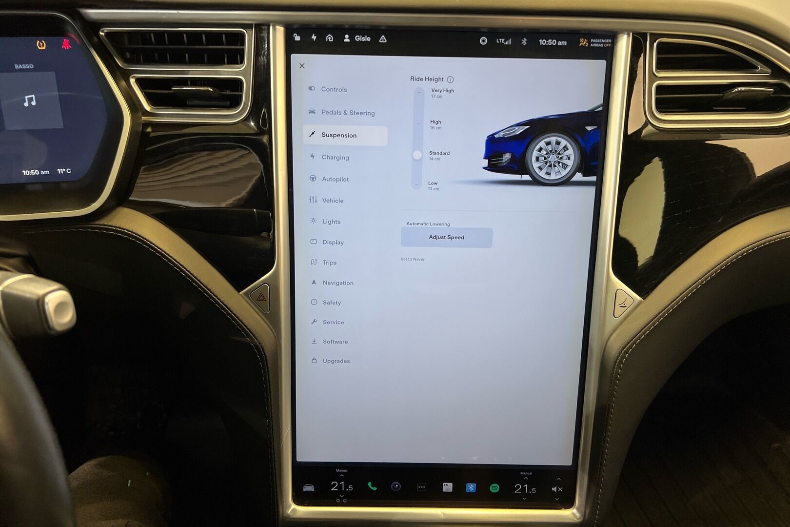 TESLA MODEL S iso kuva 13