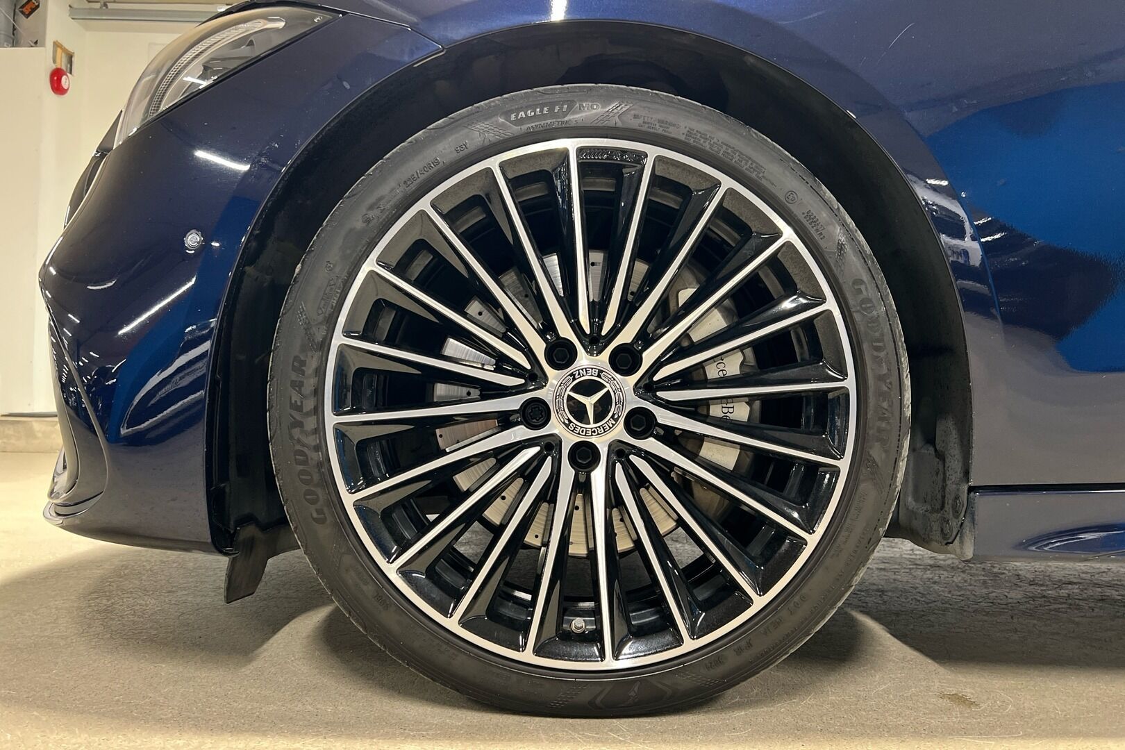 Mercedes-Benz C iso kuva 16
