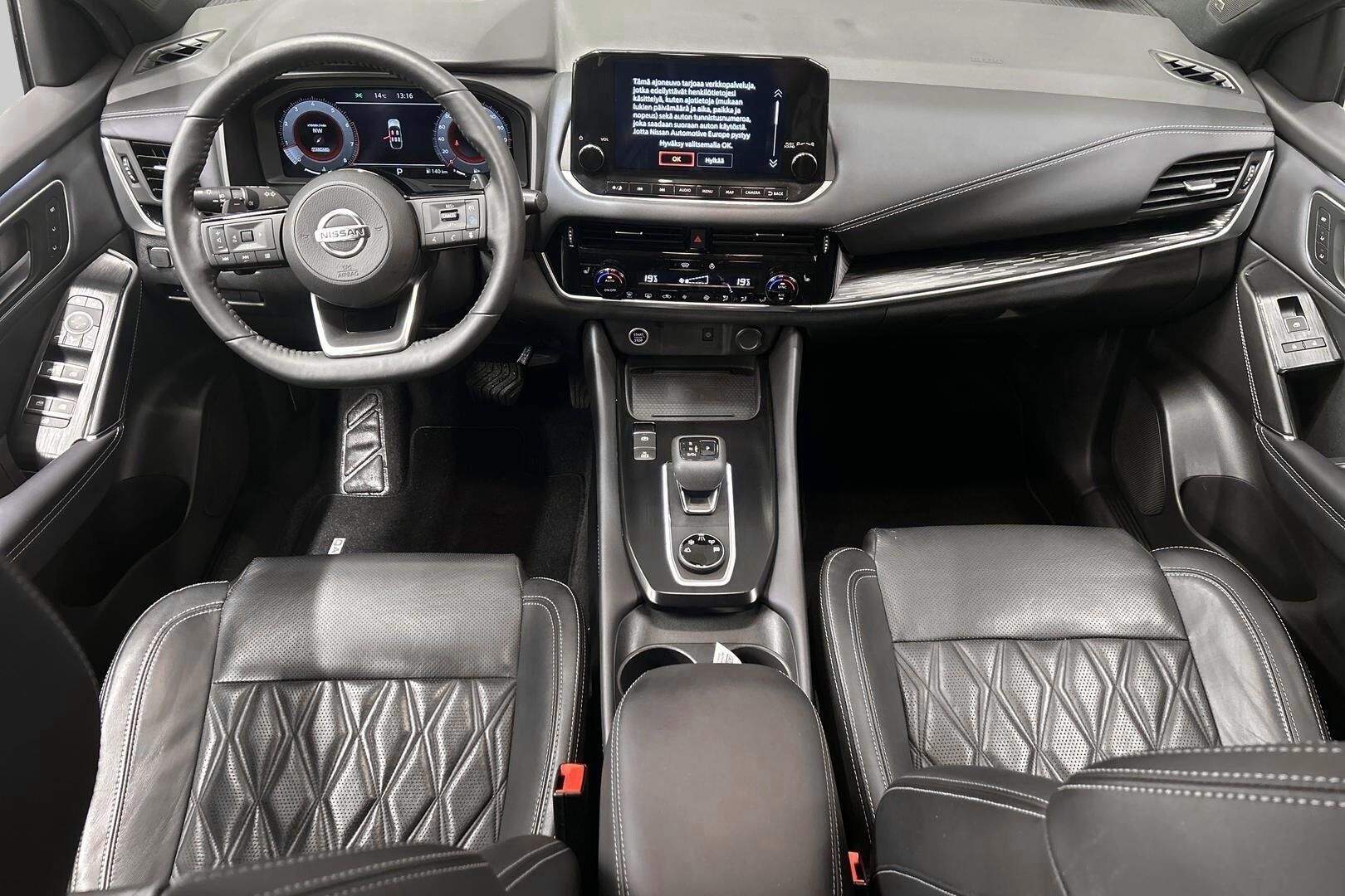 Nissan Qashqai iso kuva 24