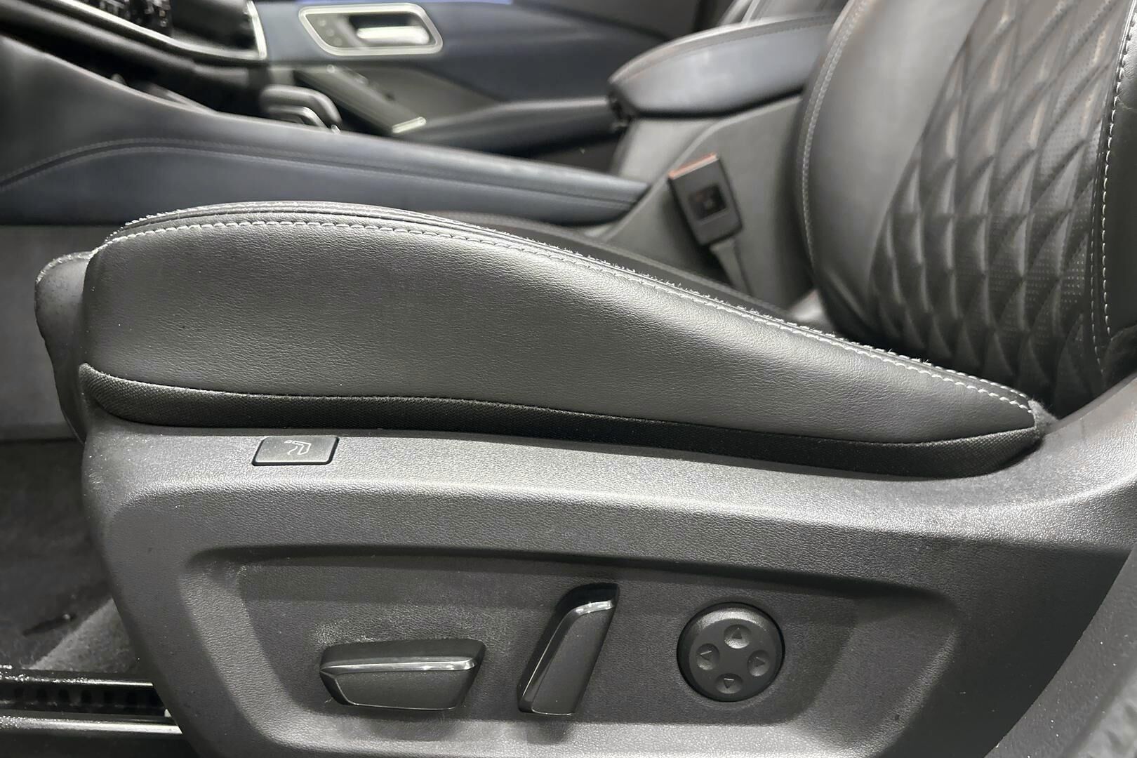 Nissan Qashqai iso kuva 17