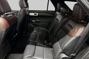 Ford Explorer esikatselu 7
