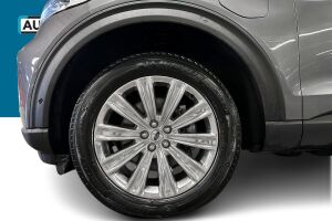Ford Explorer esikatselu 10