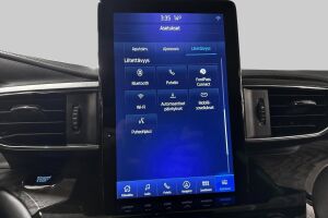 Ford Explorer esikatselu 30
