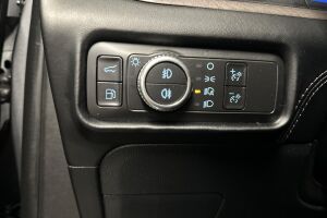 Ford Explorer esikatselu 20