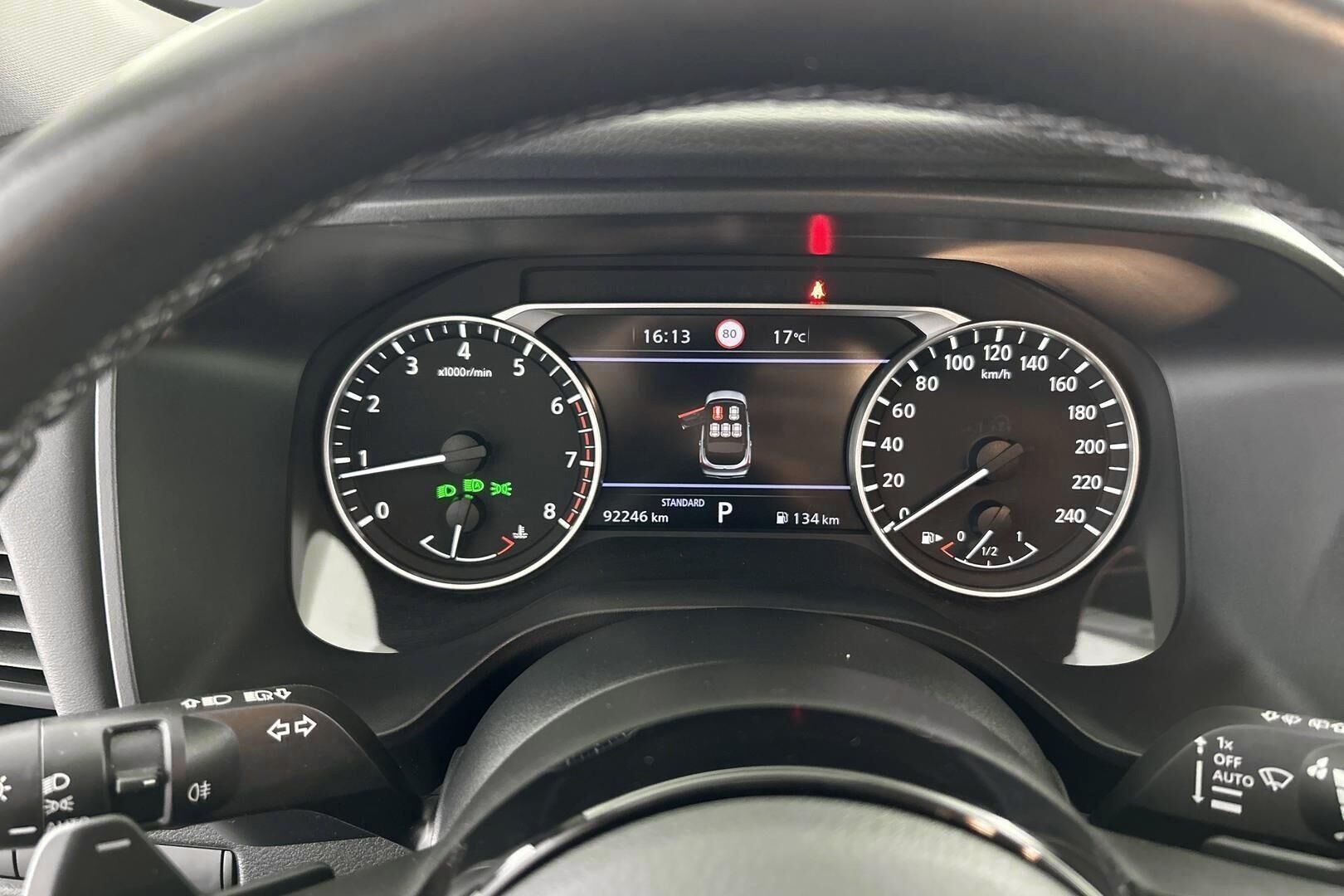 Nissan Qashqai iso kuva 13