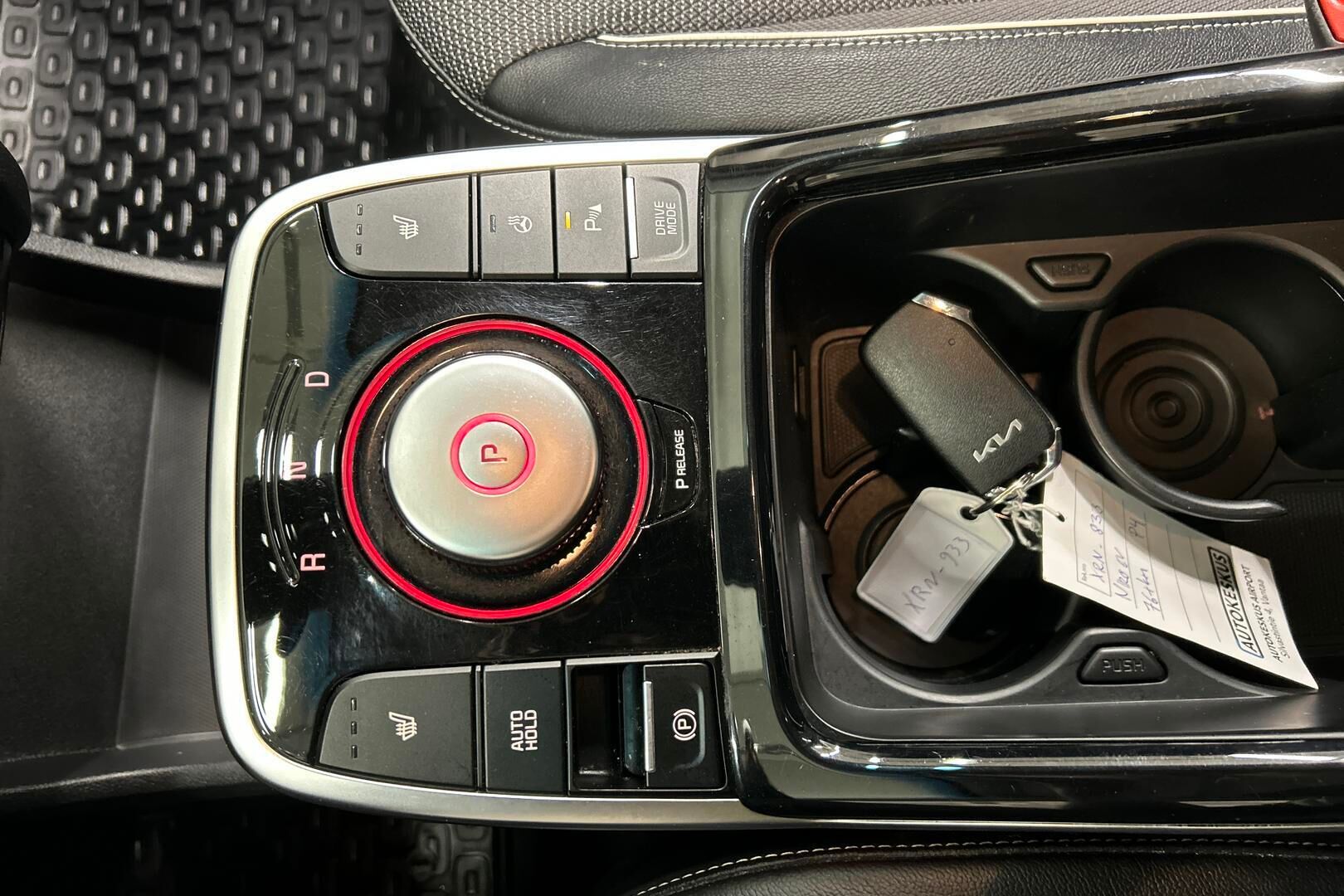 Kia Niro iso kuva 17