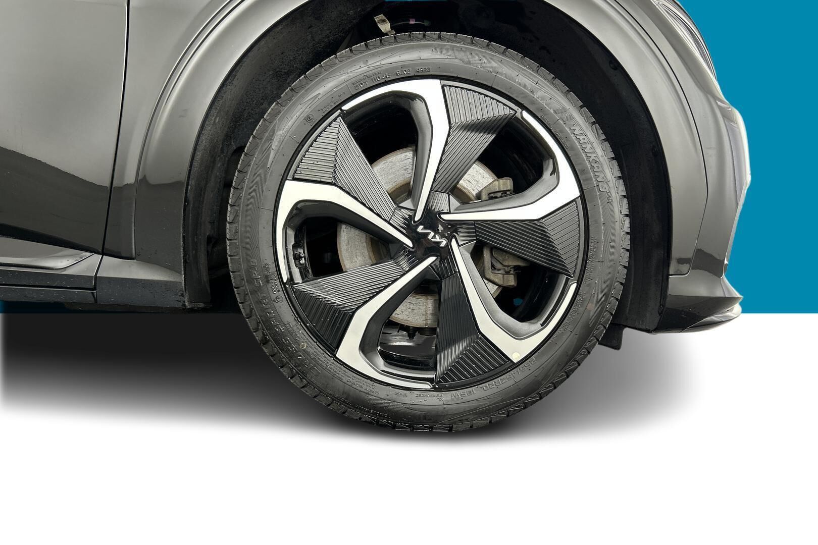 Kia EV6 iso kuva 12