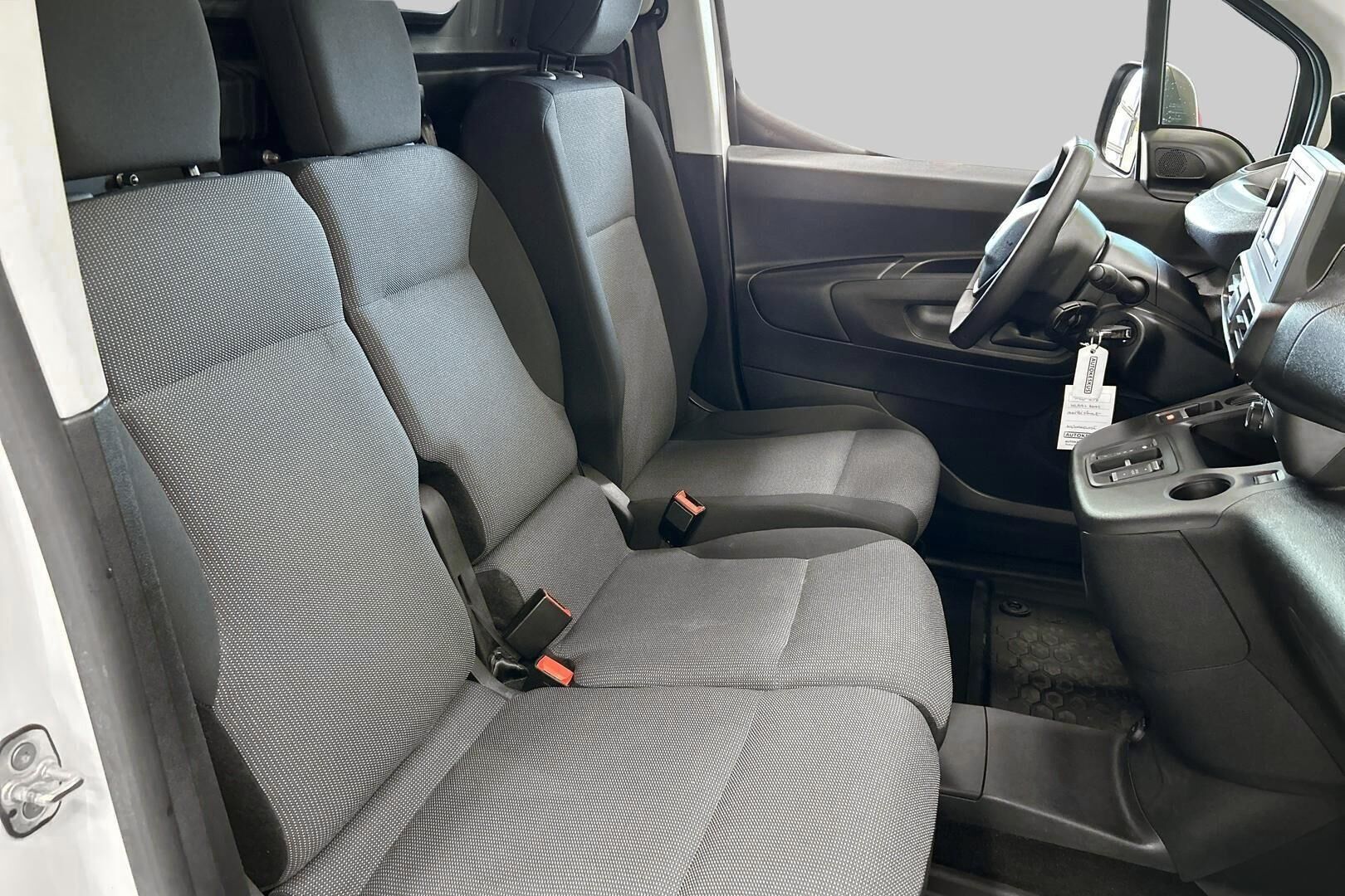 Peugeot e-Partner iso kuva 10