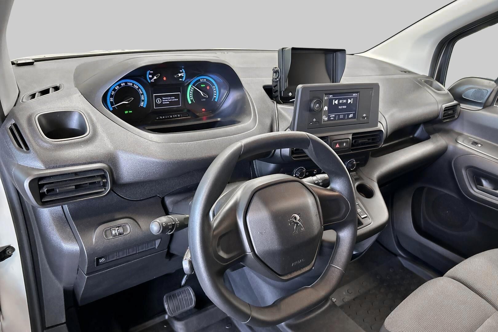 Peugeot e-Partner iso kuva 11