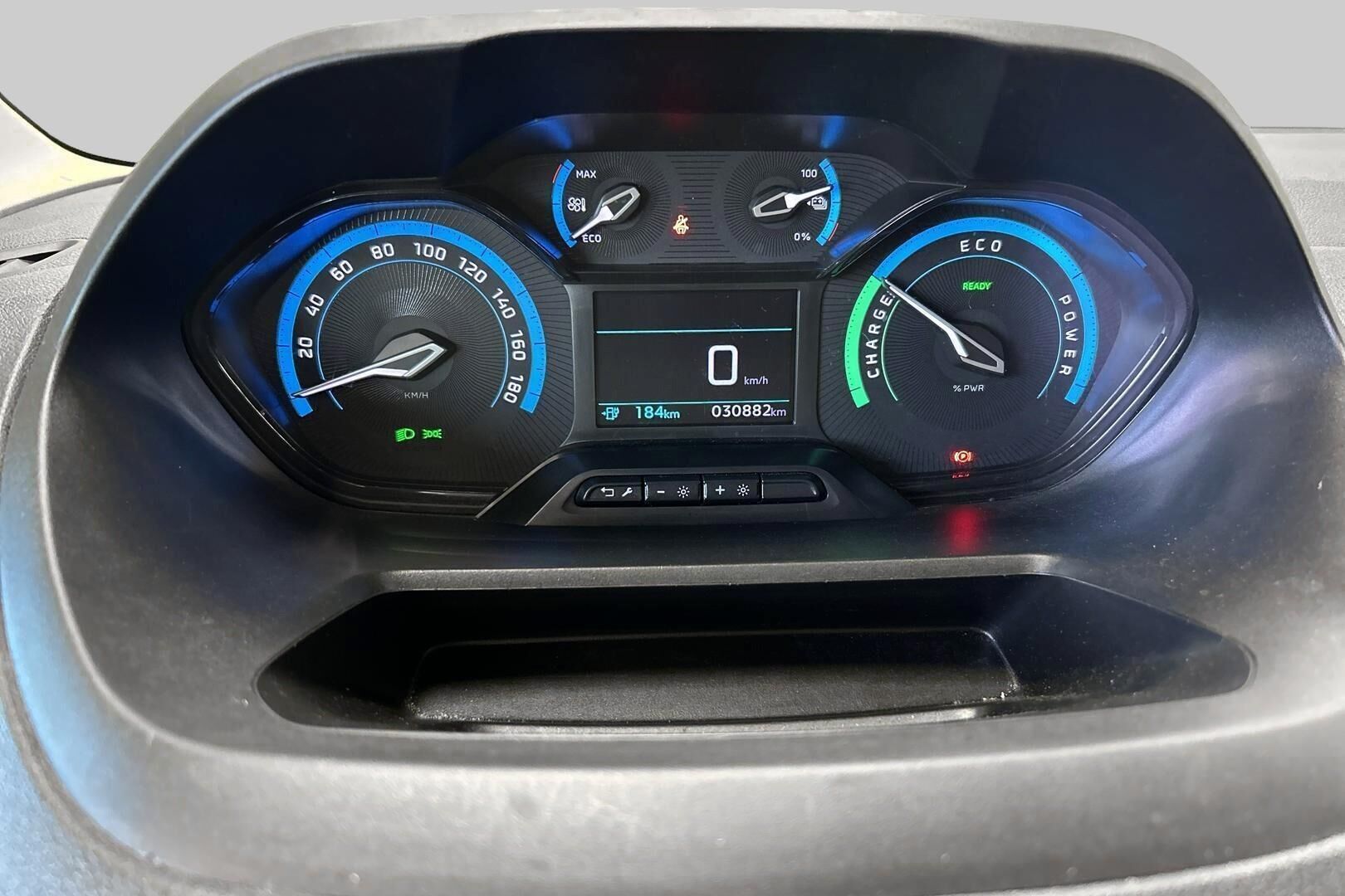 Peugeot e-Partner iso kuva 14