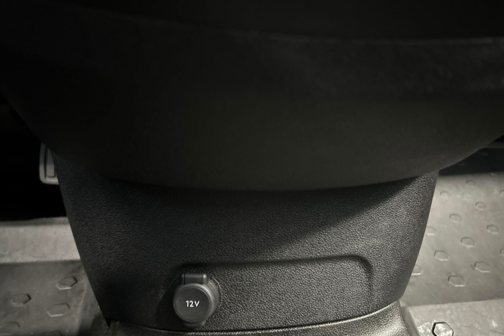 Peugeot e-Partner iso kuva 18