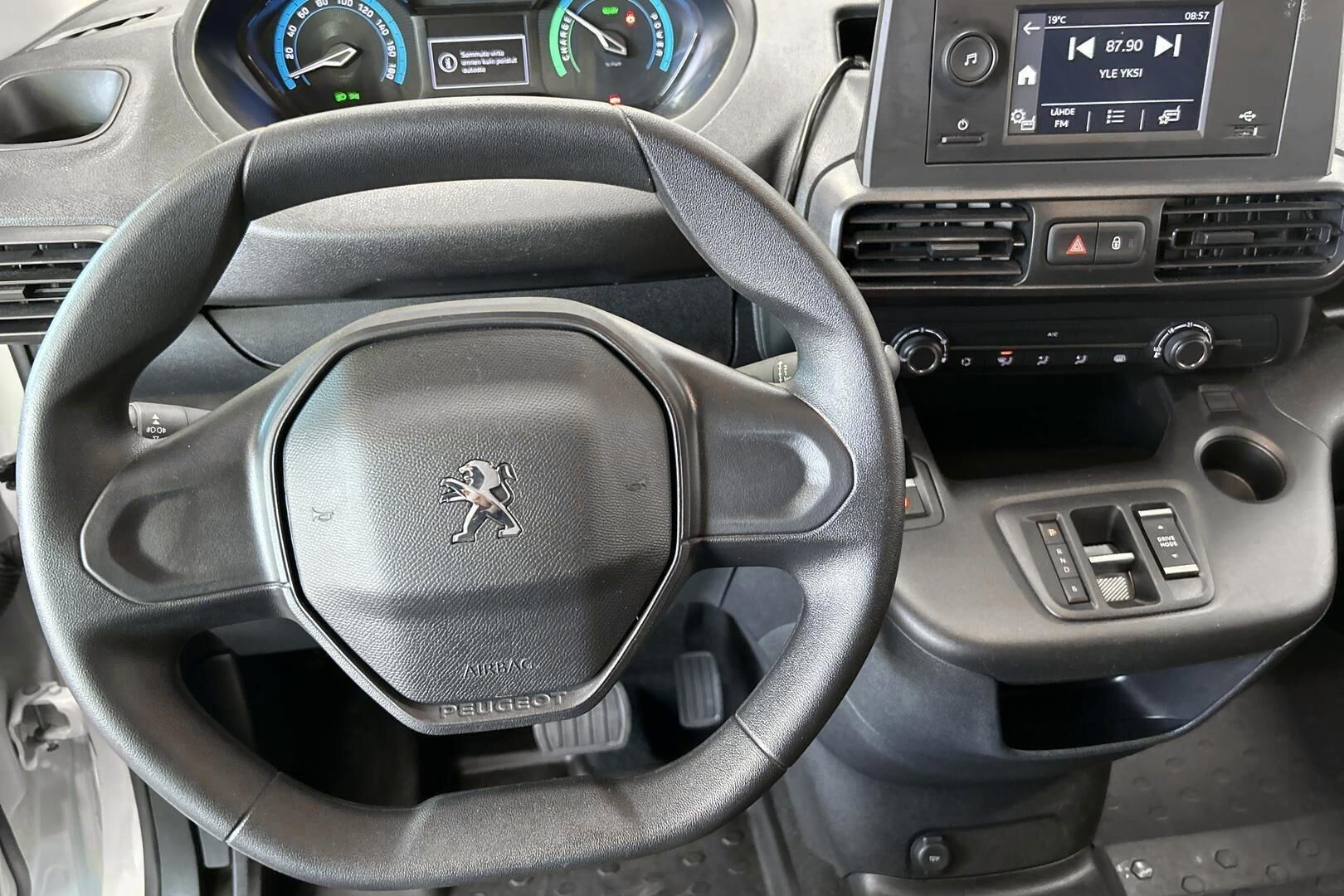 Peugeot e-Partner iso kuva 21