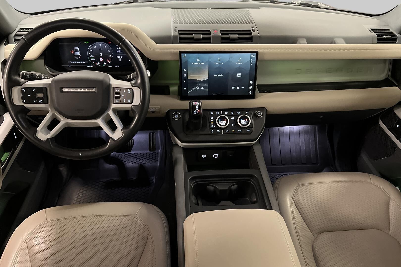 Land Rover Defender iso kuva 9