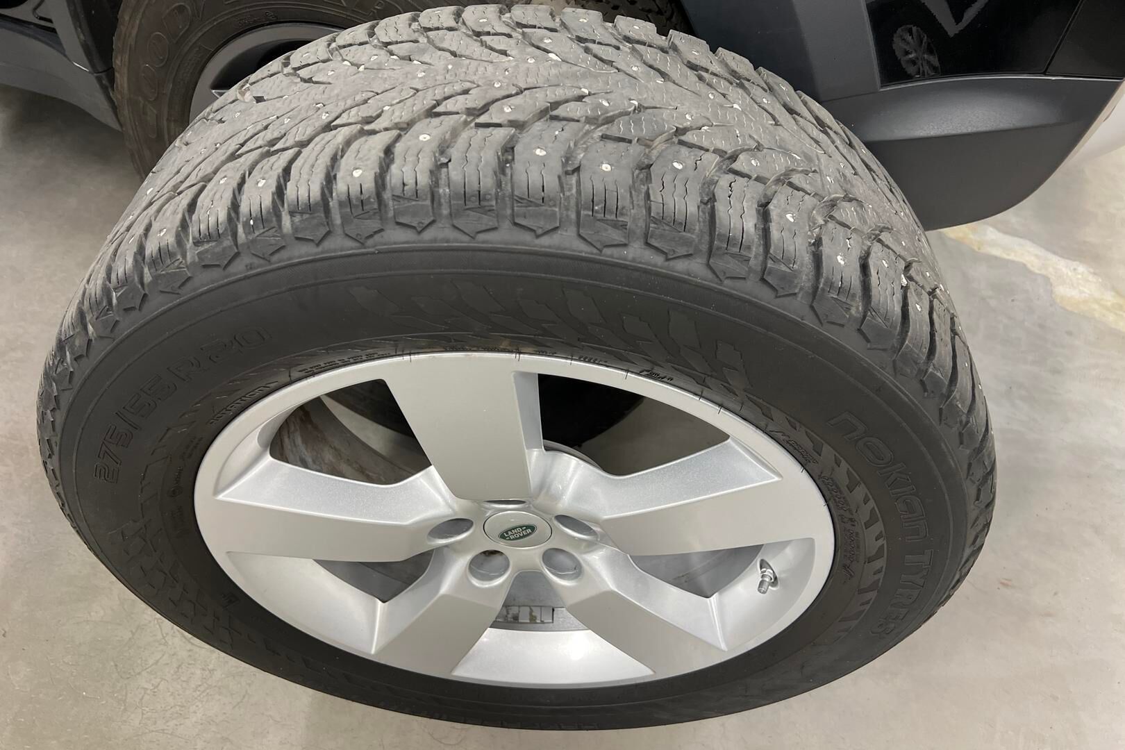 Land Rover Defender iso kuva 12