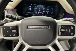 Land Rover Defender esikatselu 18