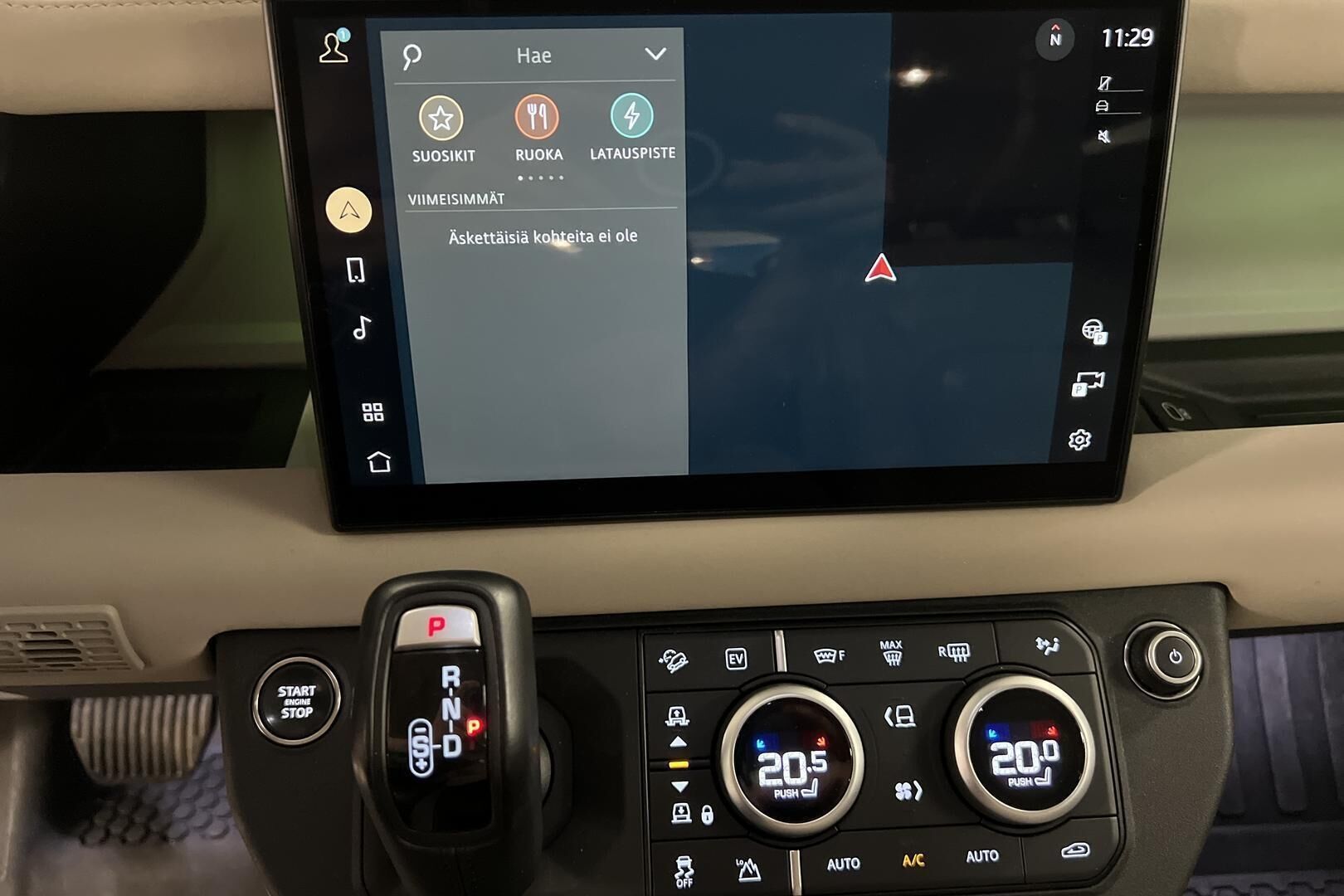 Land Rover Defender iso kuva 19