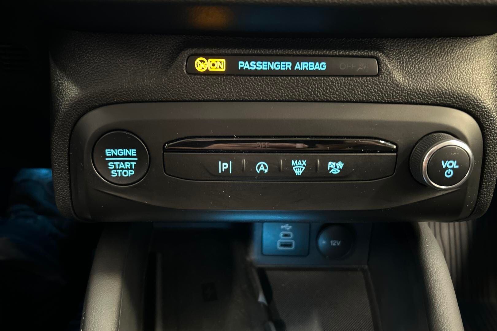 Ford Focus iso kuva 17