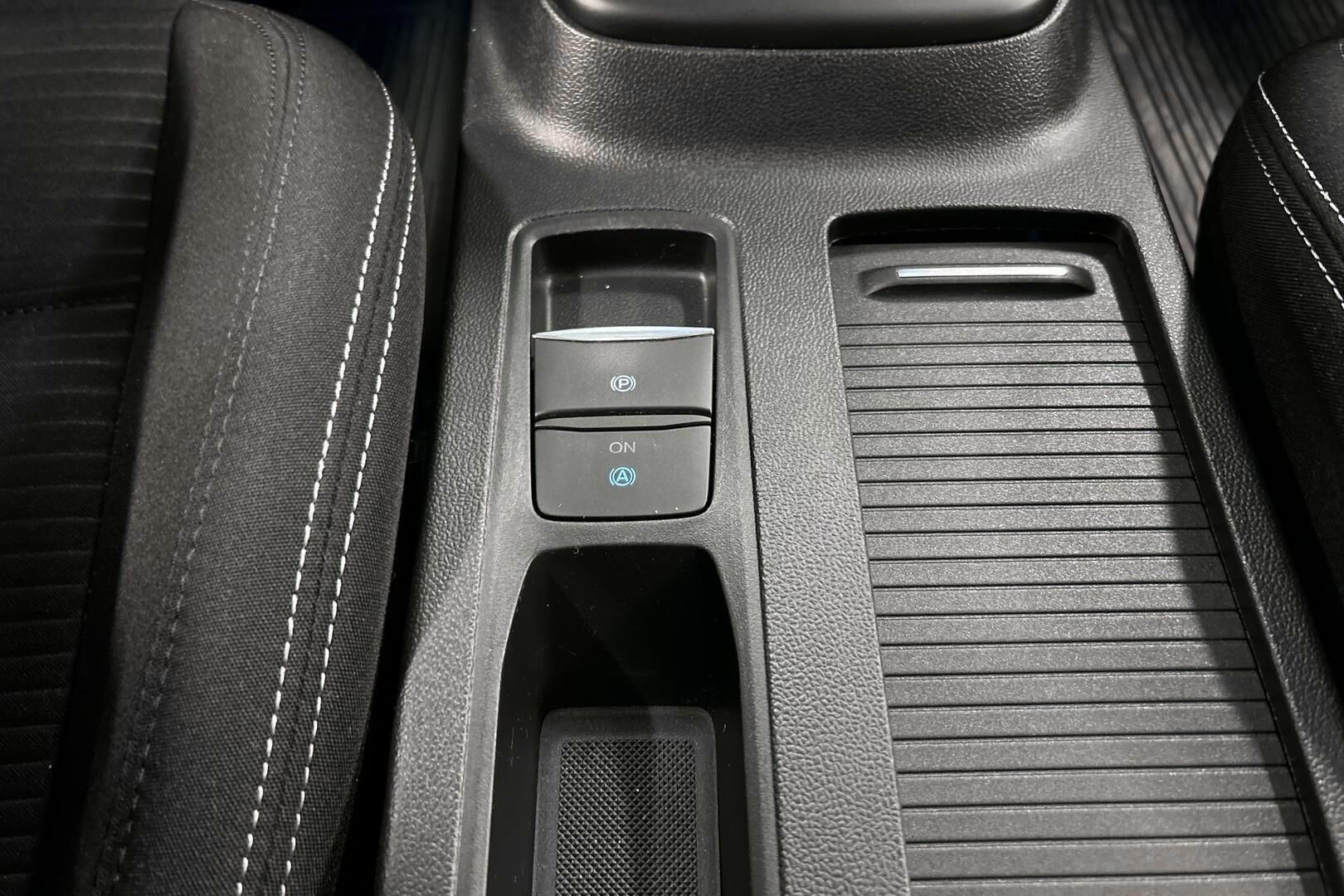 Ford Focus iso kuva 19