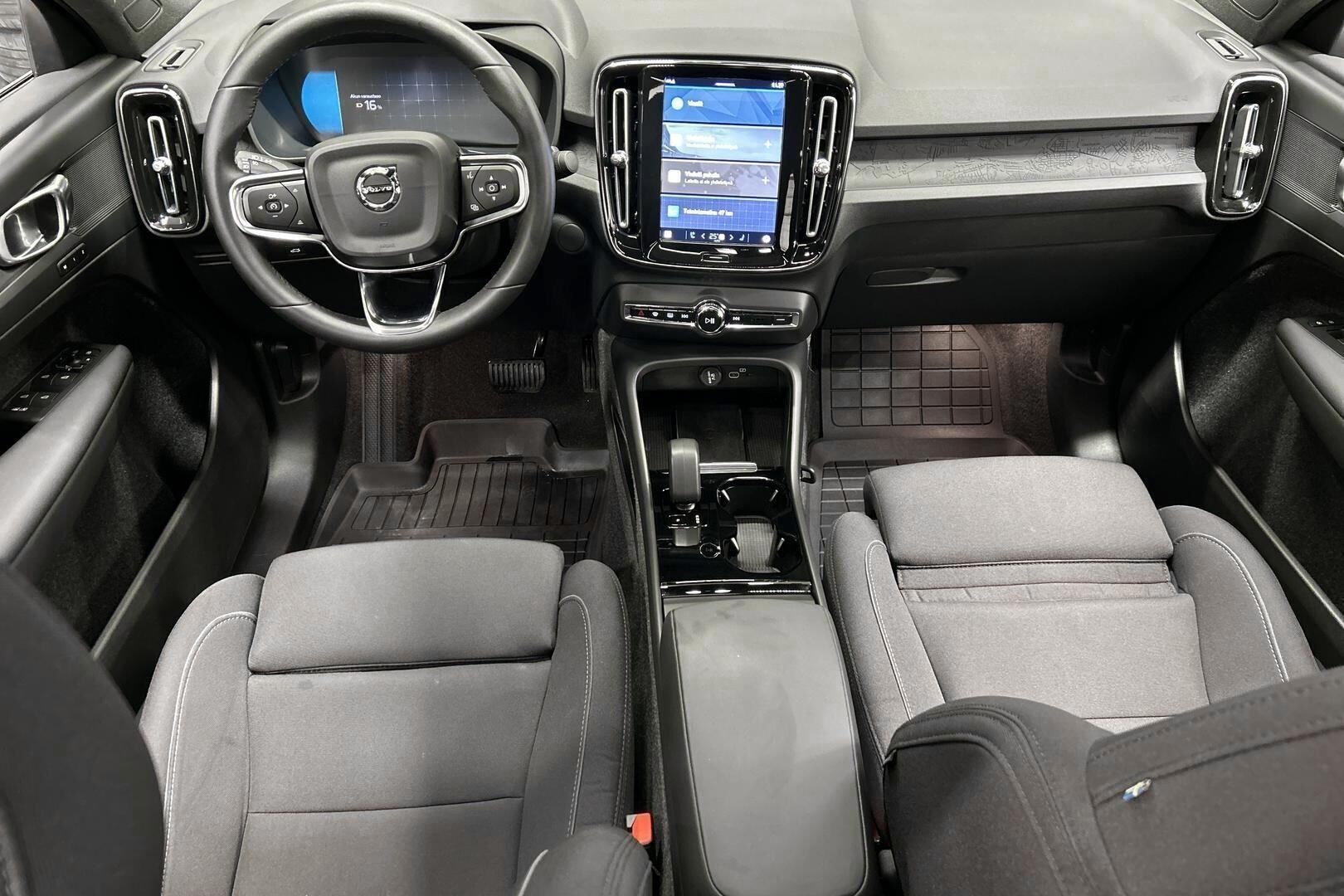 Volvo C40 iso kuva 14