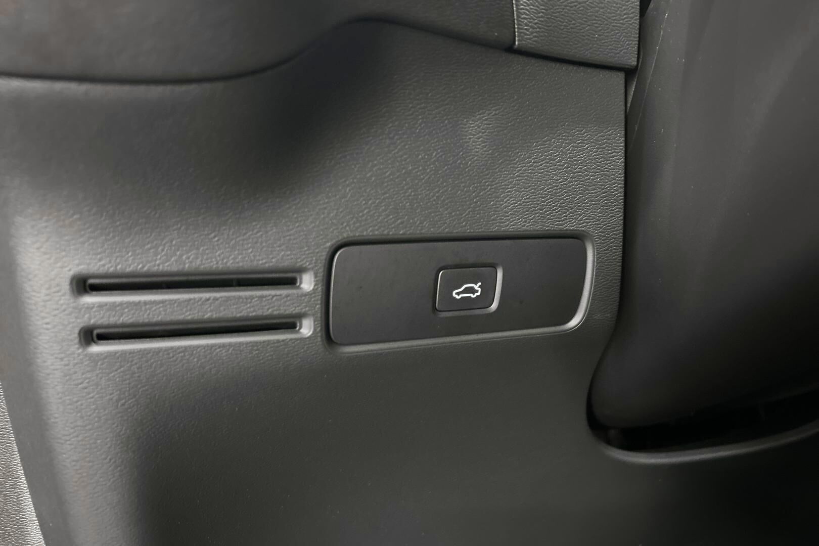 Volvo C40 iso kuva 20