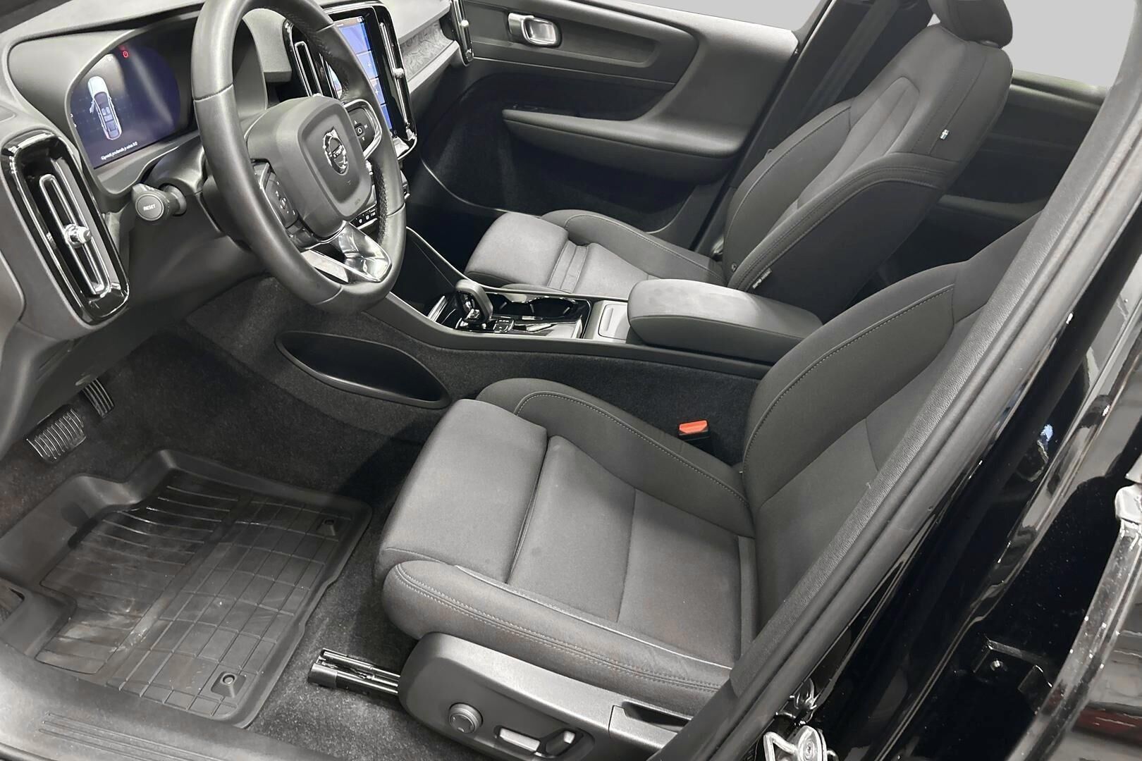 Volvo C40 iso kuva 13