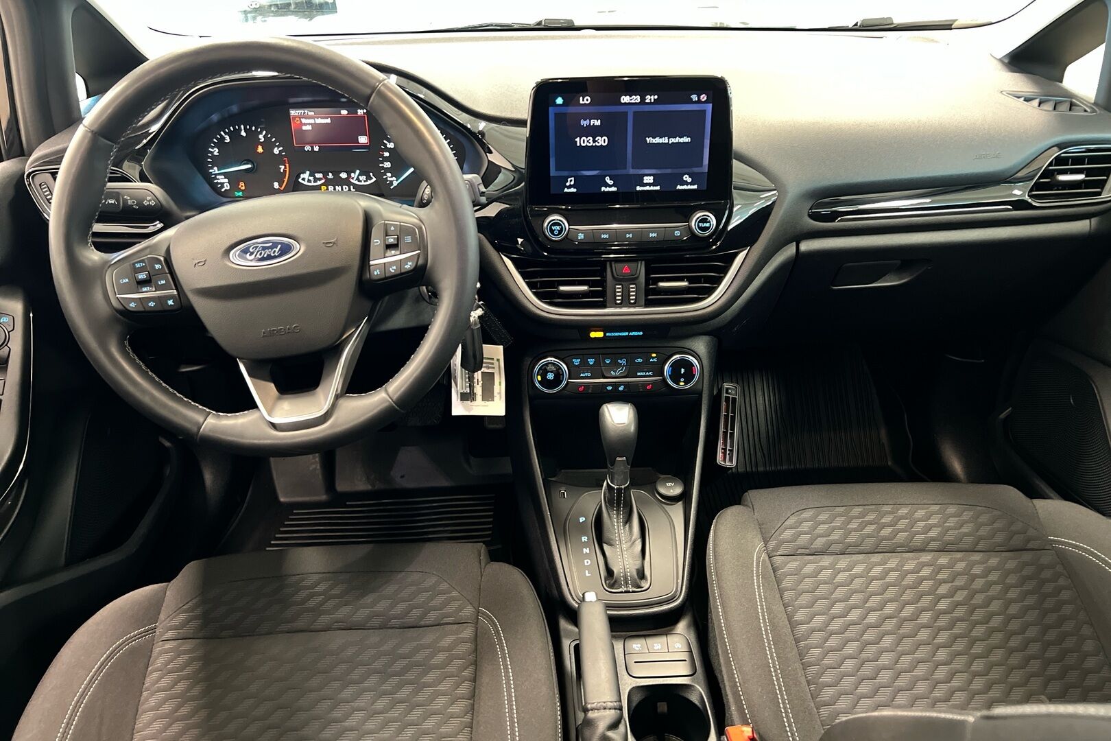Ford Fiesta iso kuva 18