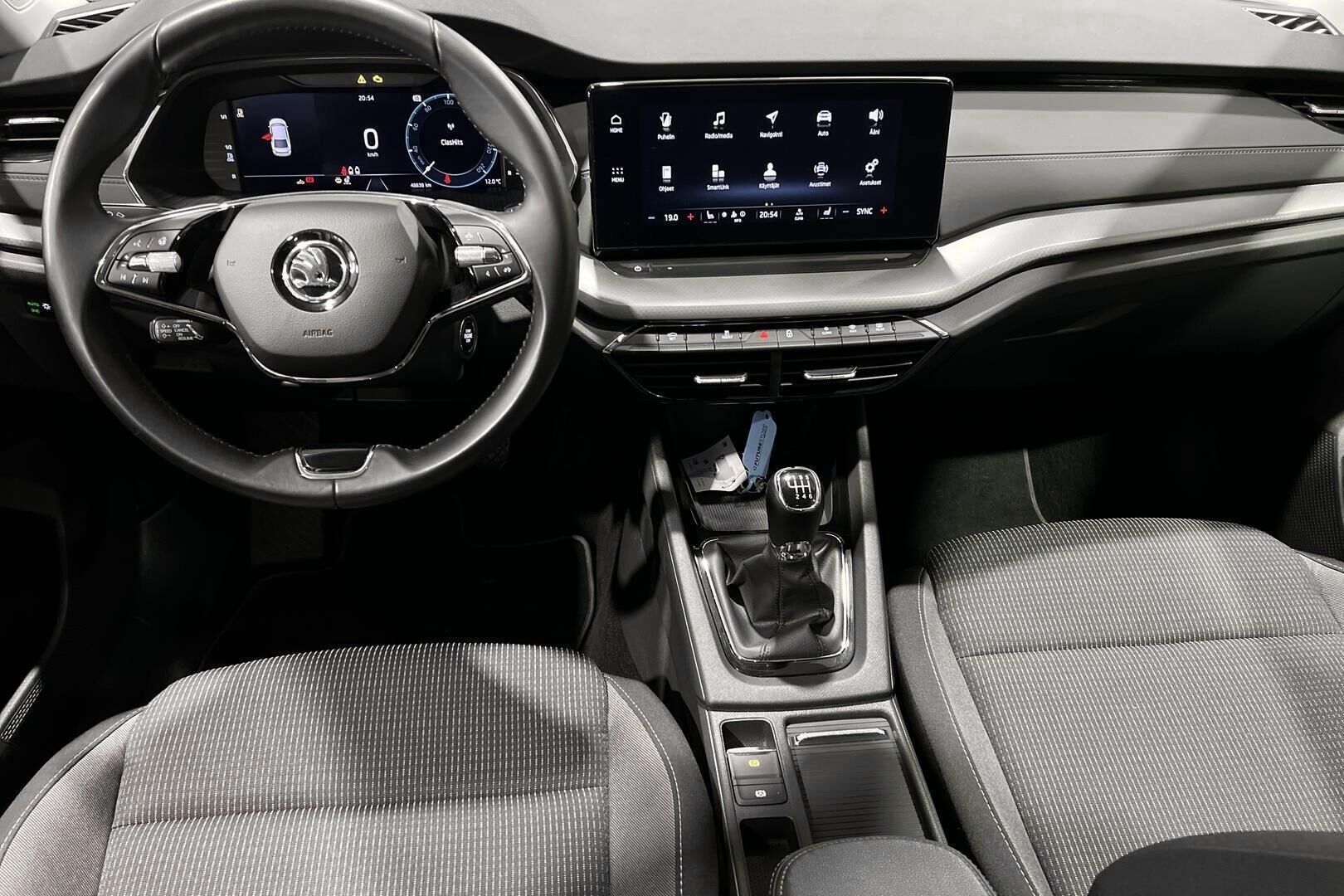 Skoda Octavia iso kuva 11