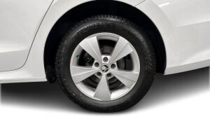 Skoda Octavia esikatselu 13