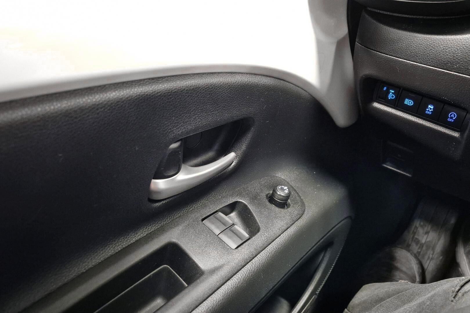 Toyota Aygo X iso kuva 20