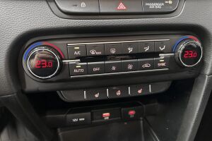 Kia Ceed esikatselu 21