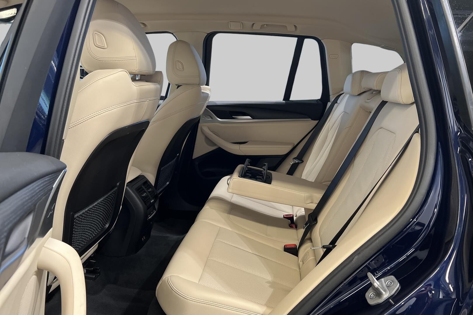 BMW X3 iso kuva 6