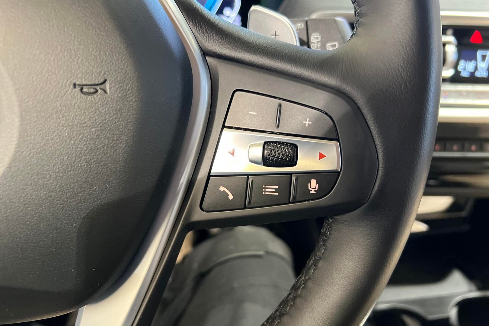 BMW X3 iso kuva 25
