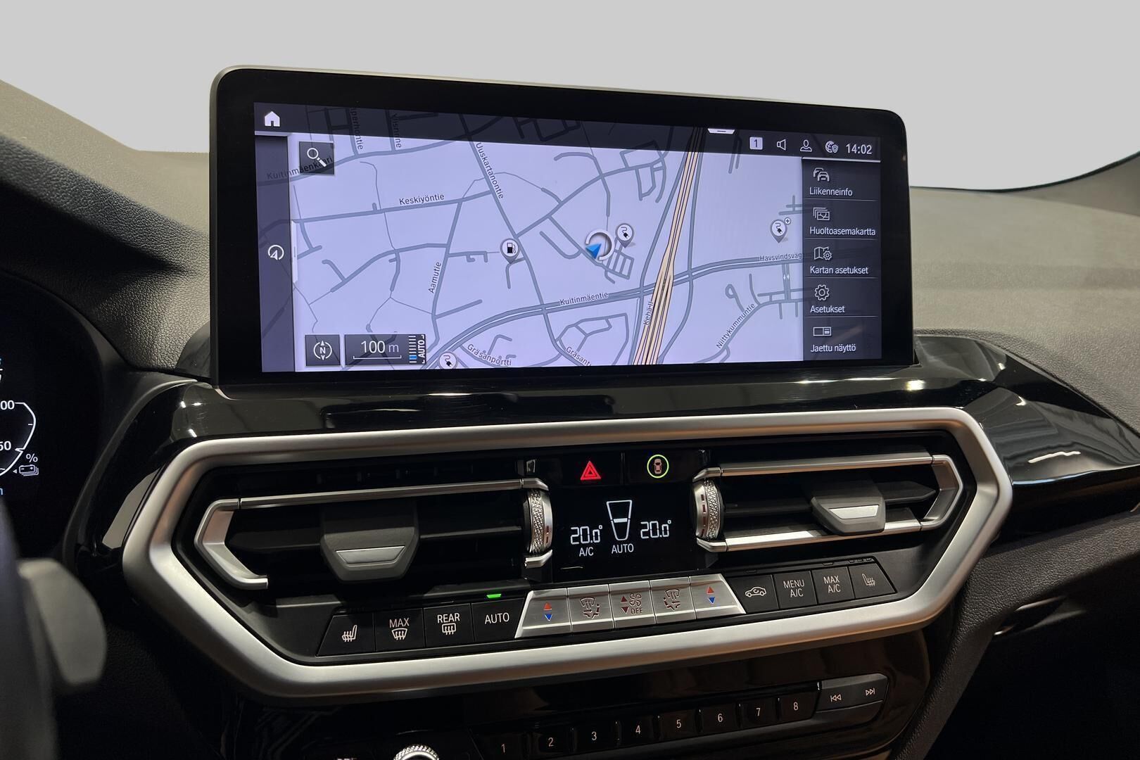BMW X3 iso kuva 10