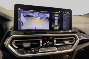 BMW X3 esikatselu 32