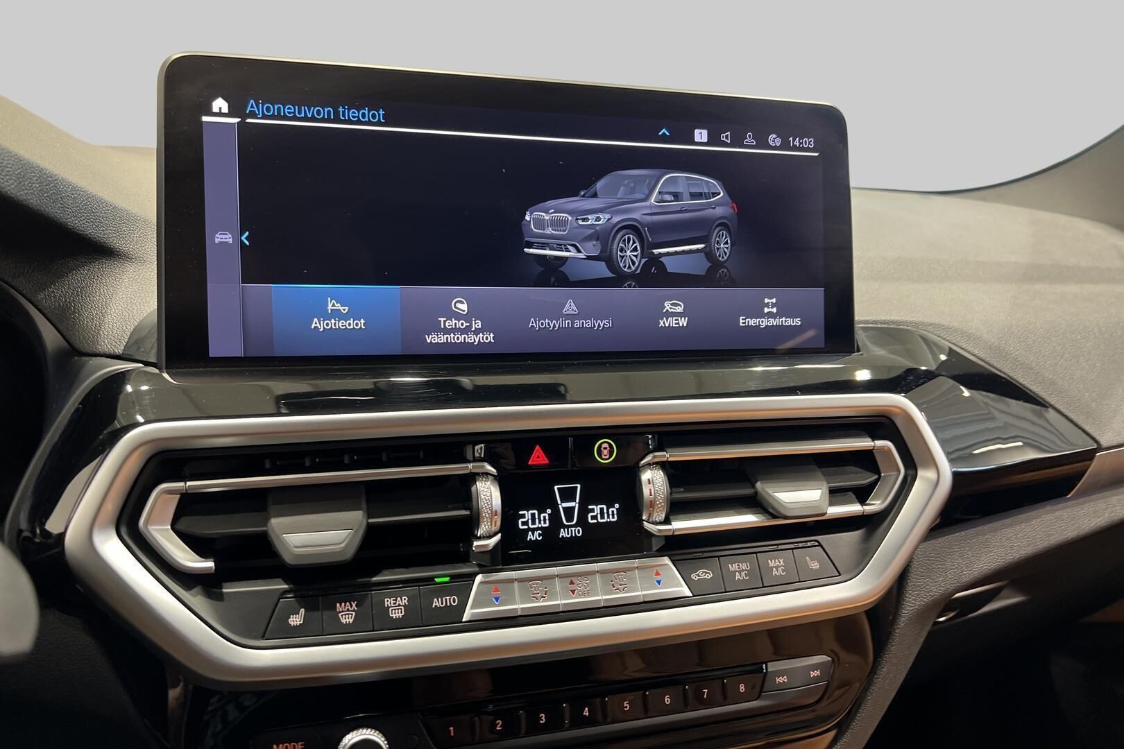 BMW X3 iso kuva 14