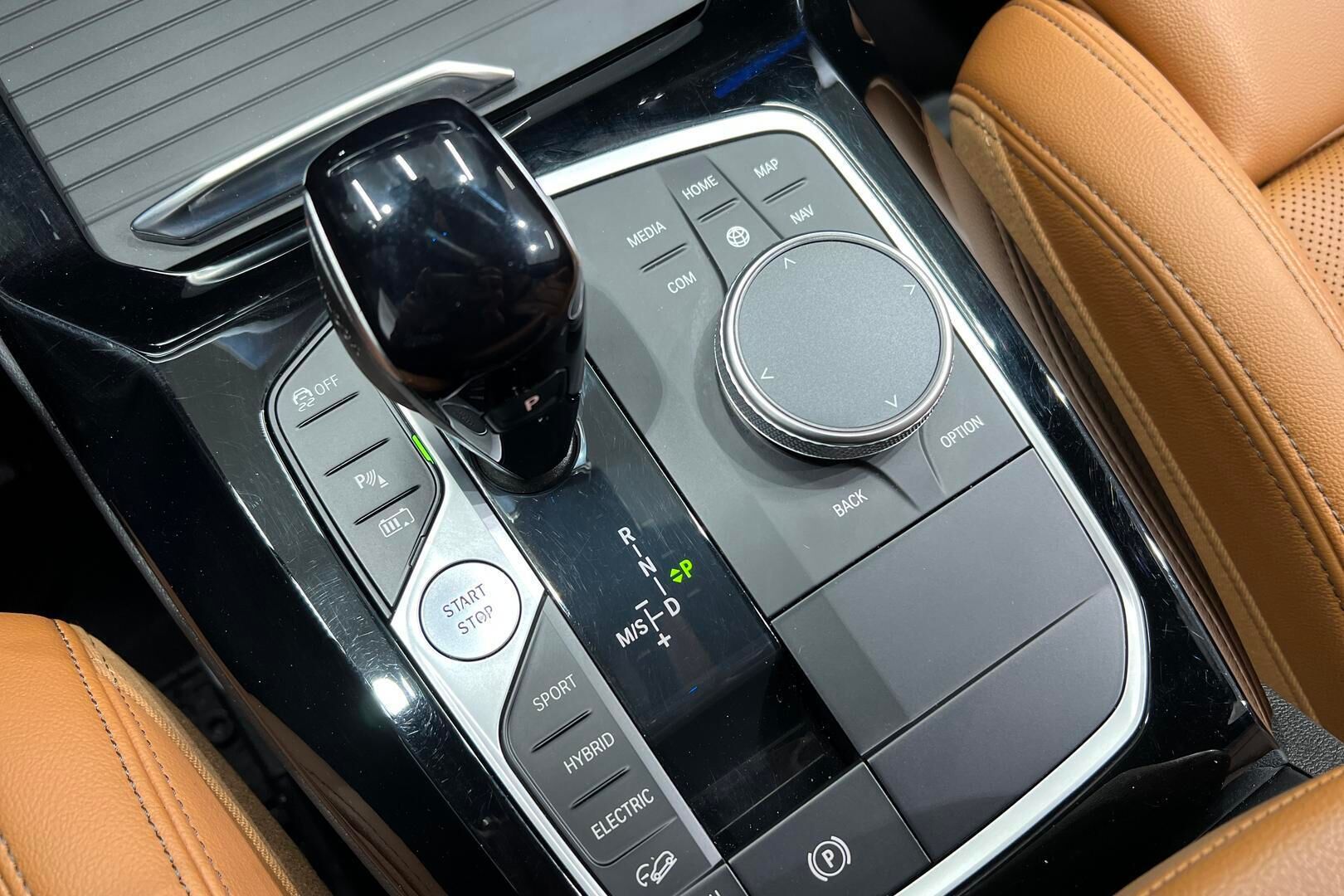 BMW X3 iso kuva 17