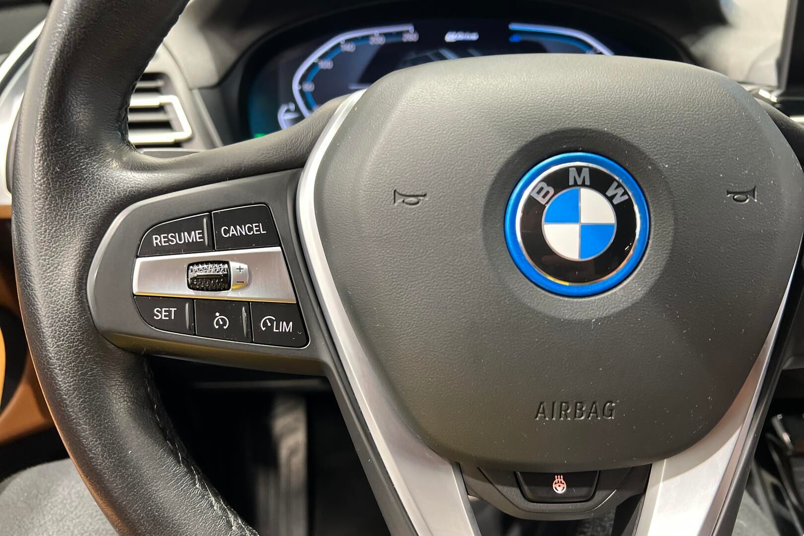 BMW X3 iso kuva 37