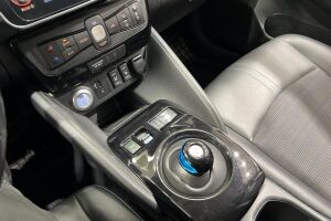 Nissan Leaf esikatselu 19