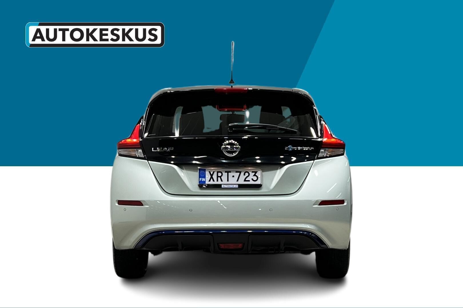 Nissan Leaf iso kuva 6