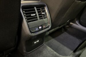 Skoda Octavia esikatselu 32