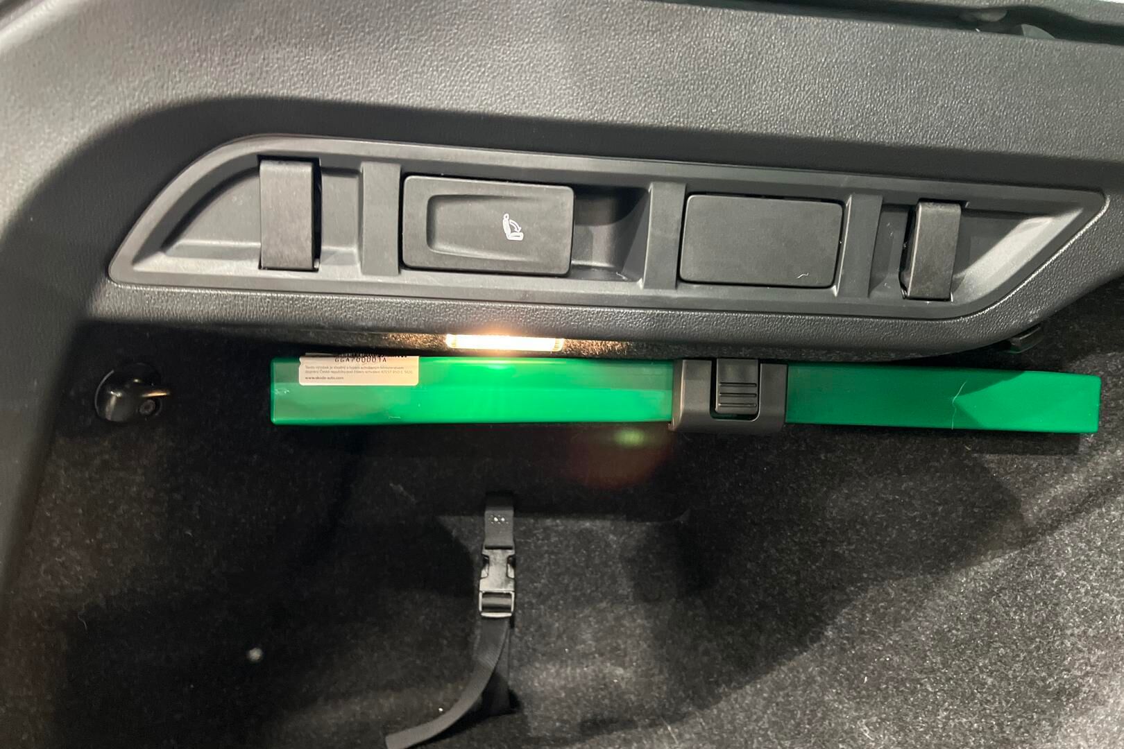 Skoda Octavia iso kuva 36