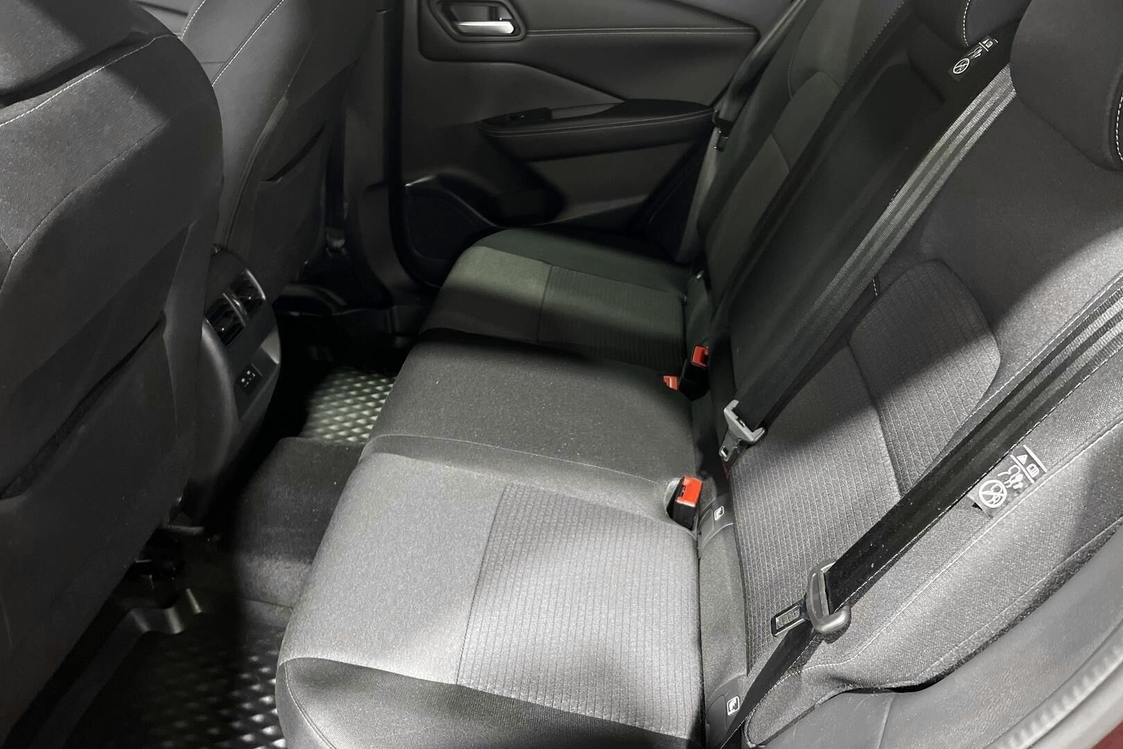 Nissan Qashqai iso kuva 10