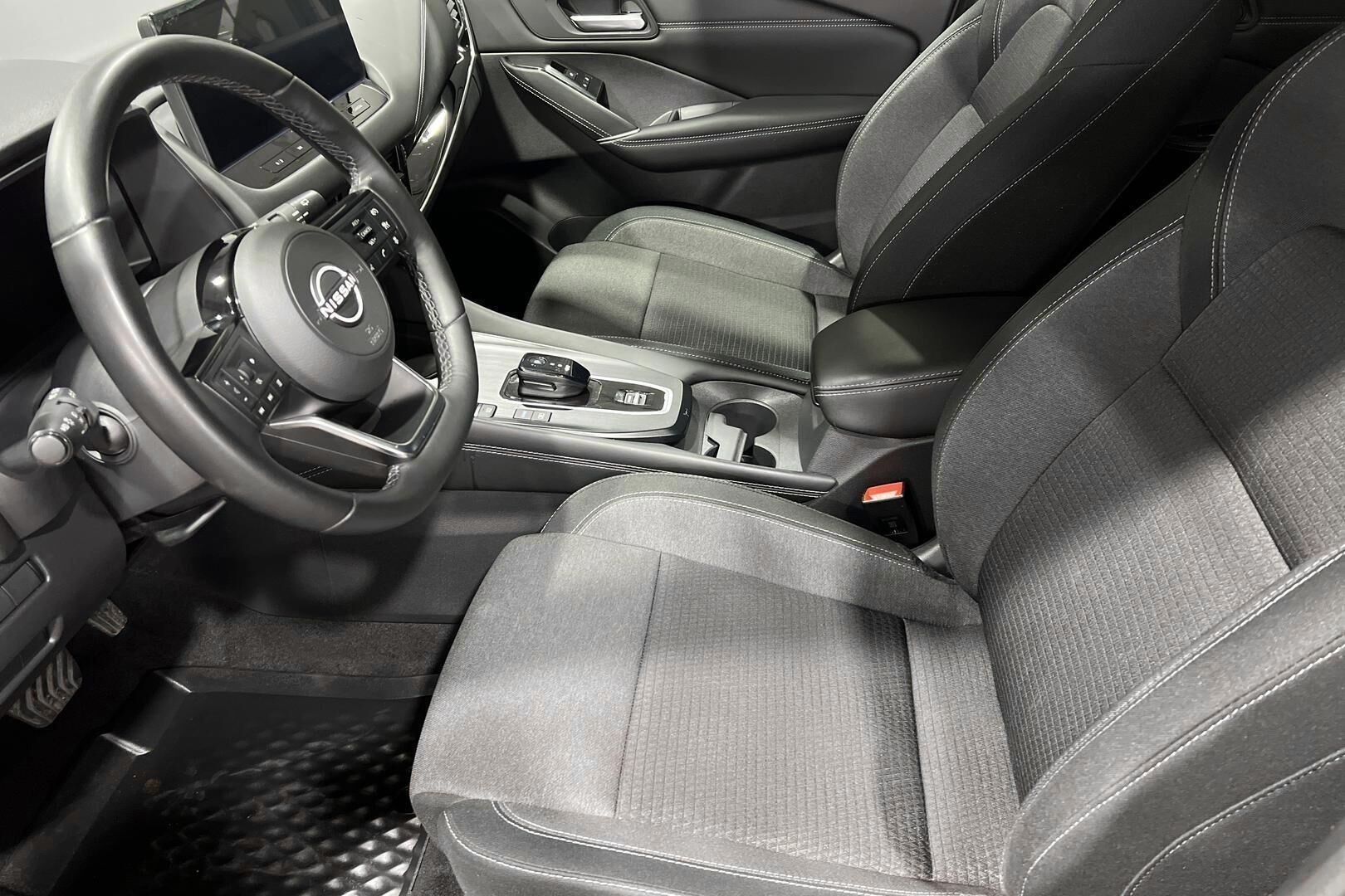 Nissan Qashqai iso kuva 9