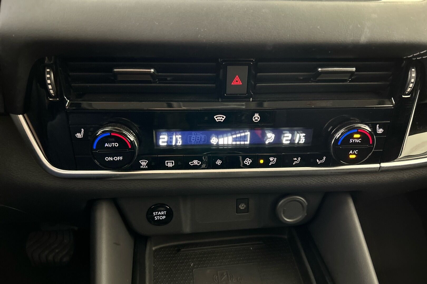Nissan Qashqai iso kuva 18