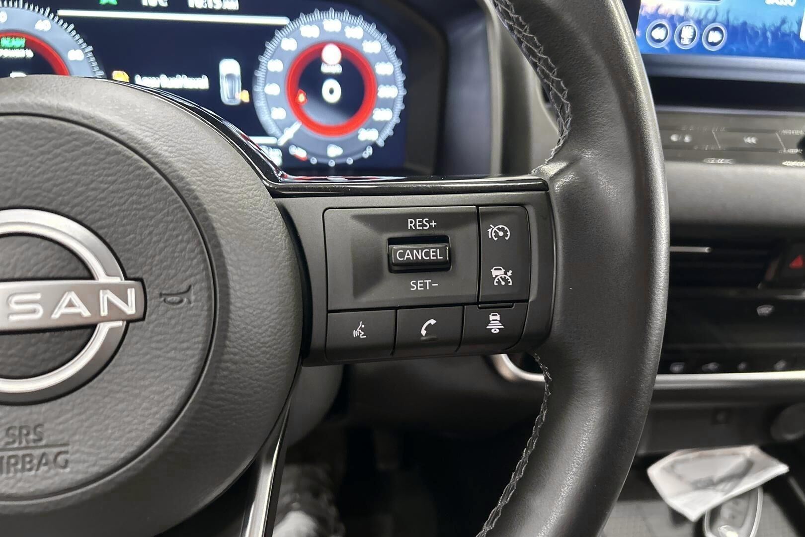 Nissan Qashqai iso kuva 18