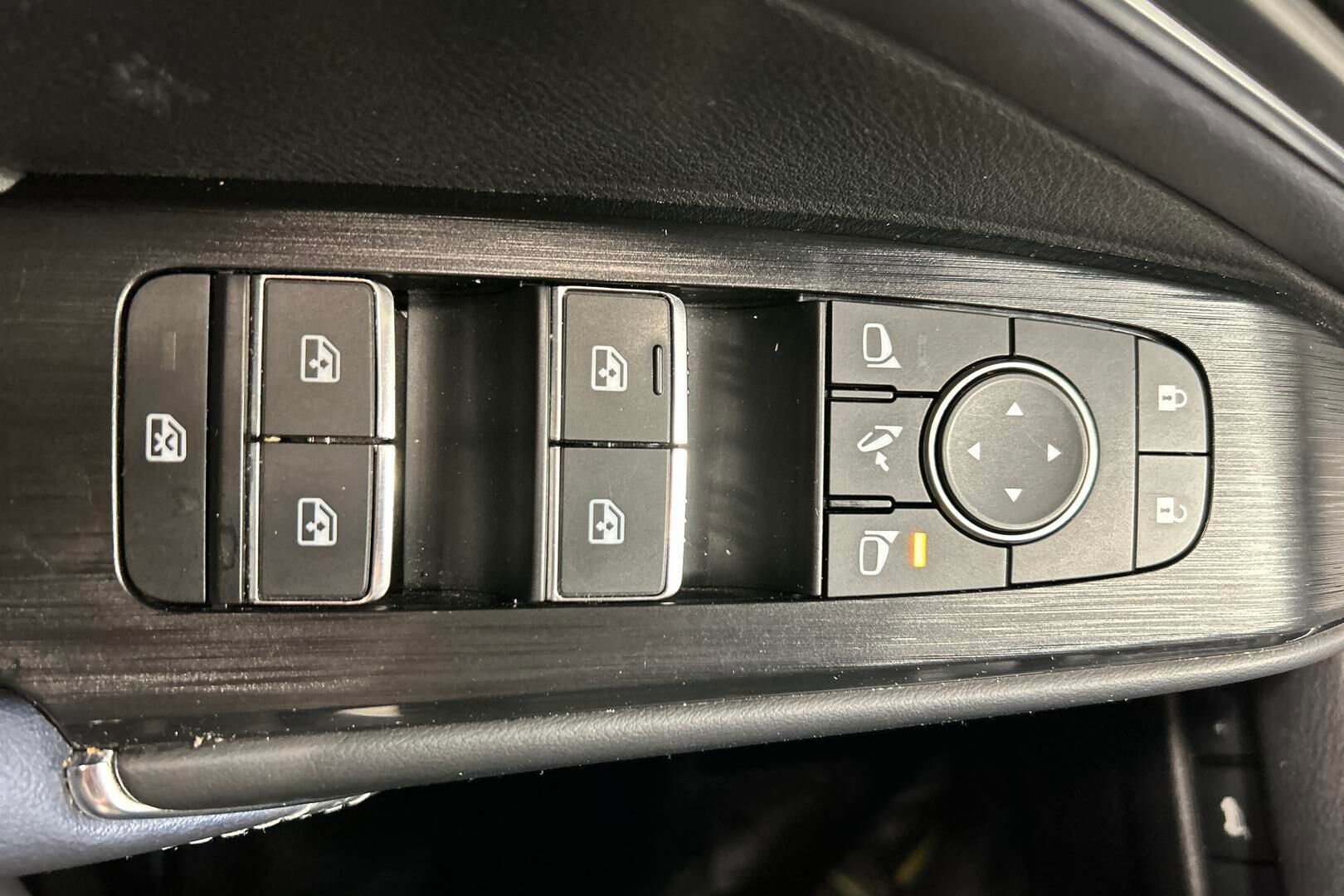 Nissan Qashqai iso kuva 17